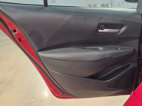 Used 2025 Toyota Corolla SE FWD image 32