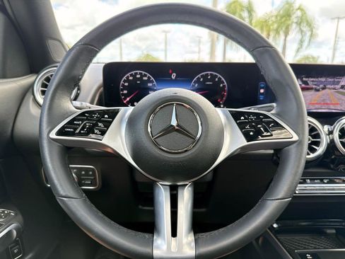 Certified 2026 Mercedes-Benz GLB 250 4MATIC image 31