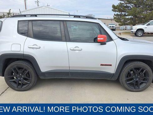 Used 2020 Jeep Renegade Latitude image 6