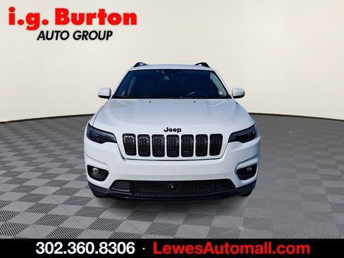 Used 2021 Jeep Cherokee Latitude Plus image 2