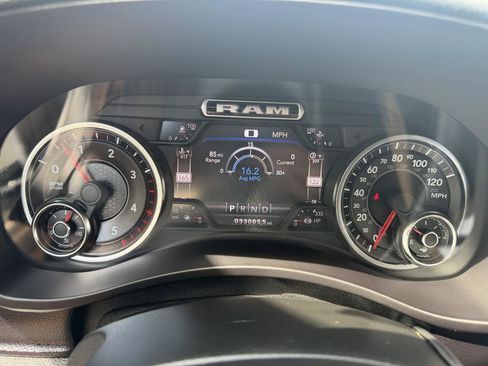 Used 2021 RAM 3500 Laramie AWD/4WD image 18