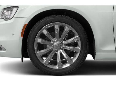 Used 2015 Chrysler 300 C w/ Light Group RWD image 14