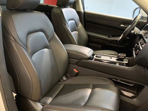 Used 2022 Nissan Pathfinder SL w/ SL Premium Package image 60