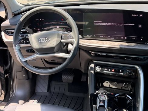 Used 2025 Audi Q5 Premium w/ Convenience Package AWD/4WD image 23