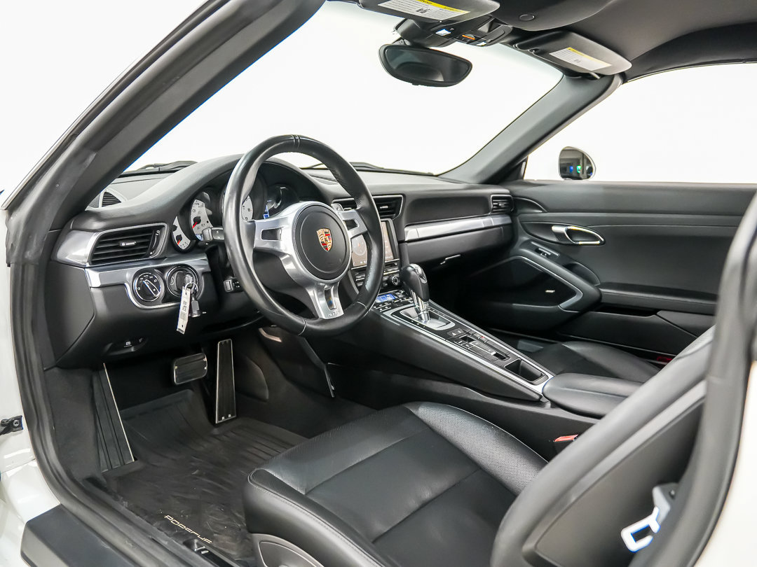 Used 2015 Porsche 911 Targa 4 AWD/4WD image 4