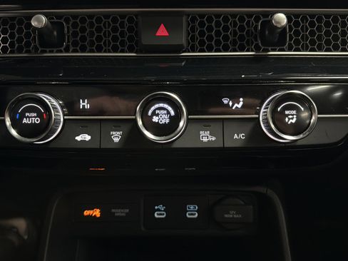 Used 2025 Honda Civic Sport image 23