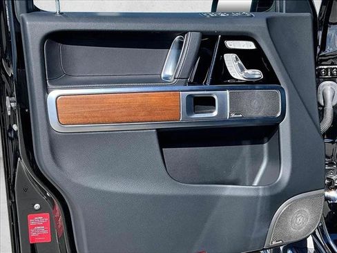 Used 2025 Mercedes-Benz G 550 G 550 image 18