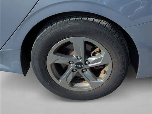 Used 2022 Kia K5 LXS FWD image 6