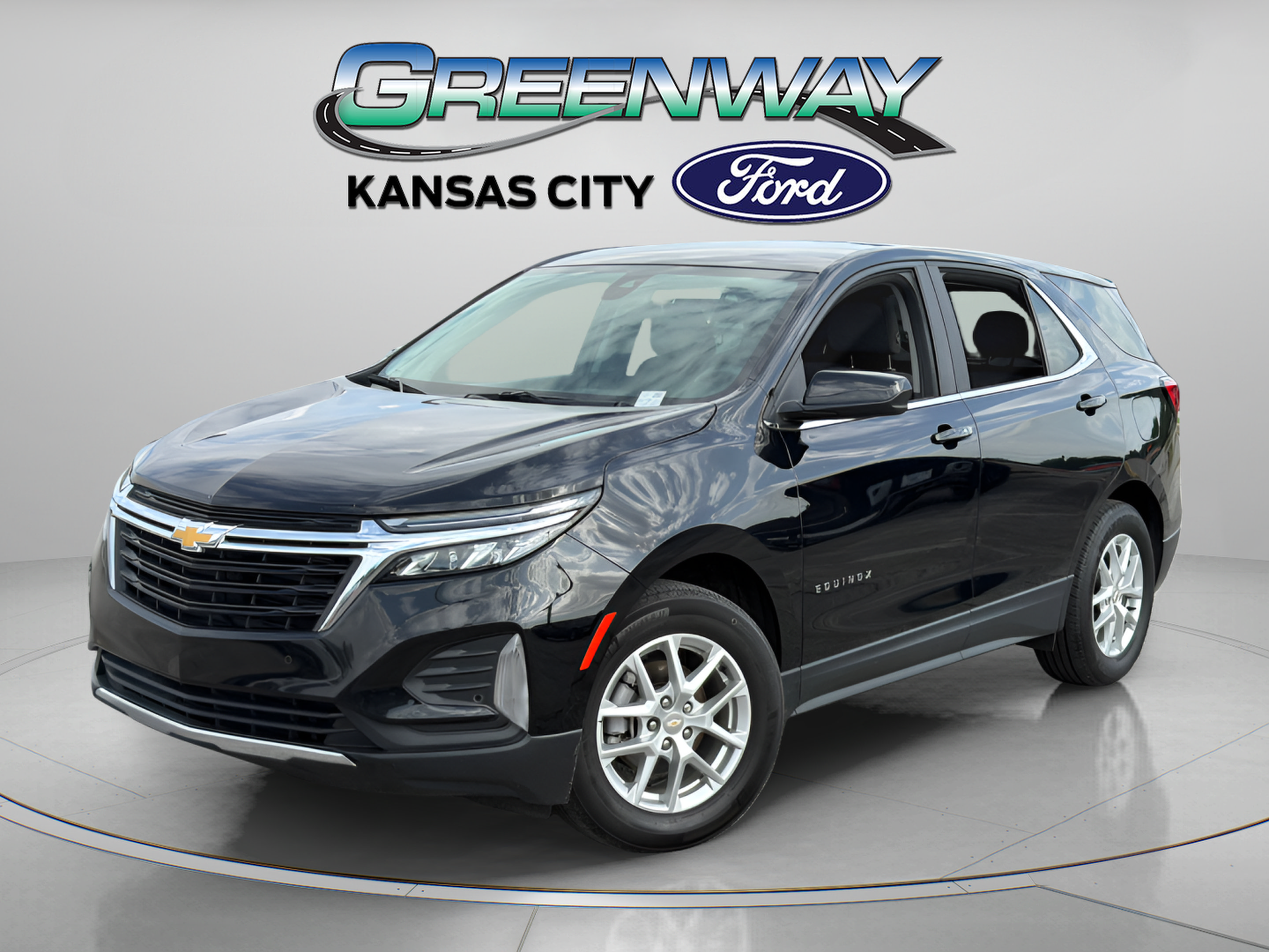 Used 2024 Chevrolet Equinox LT FWD image 3