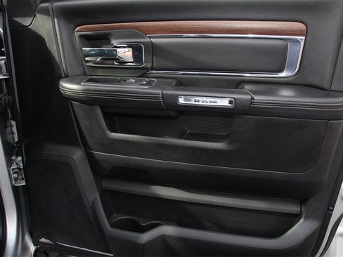 Used 2017 RAM 2500 Laramie image 28