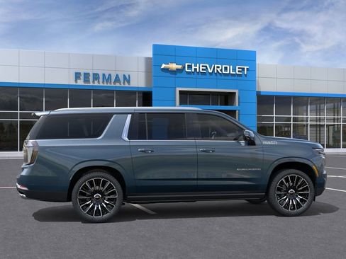 New 2026 Chevrolet Suburban High Country AWD/4WD image 6
