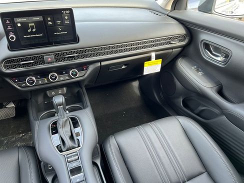 New 2026 Honda HR-V EX-L image 32