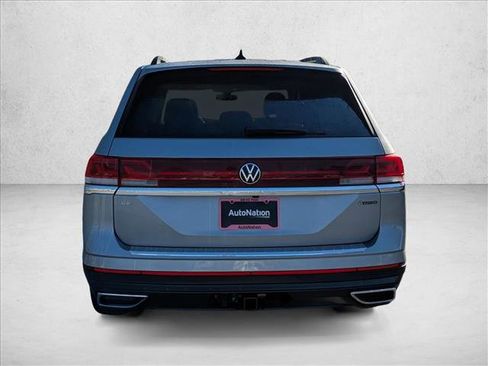 New 2026 Volkswagen Atlas SE image 8