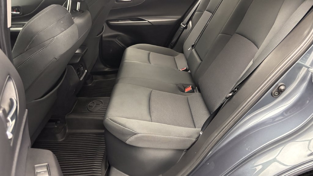 Certified 2023 Toyota Venza LE AWD/4WD image 31