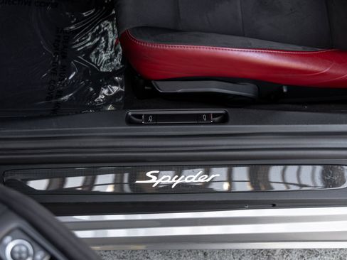 Certified 2022 Porsche 718 Boxster Spyder RWD image 28