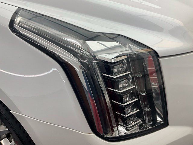 Used 2017 Cadillac Escalade Premium Luxury AWD/4WD image 30