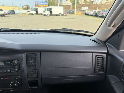 Used 2003 Dodge Durango Sport image 23