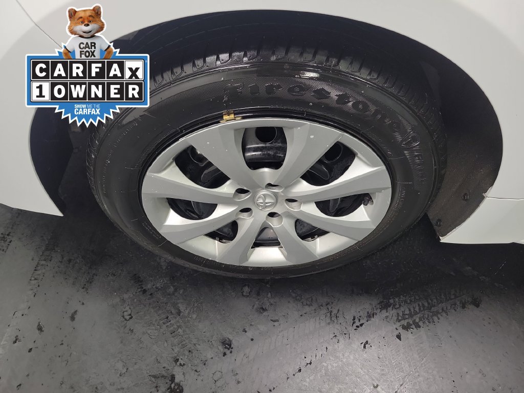 Used 2025 Toyota Corolla LE FWD image 11