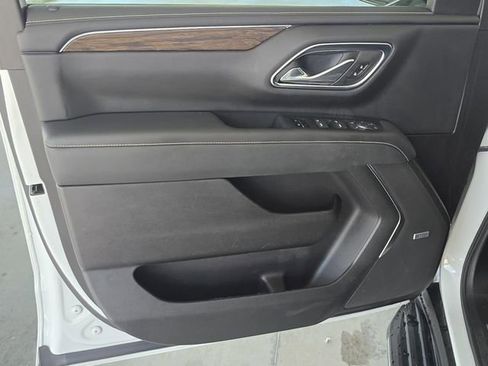 Used 2021 Chevrolet Tahoe Premier AWD/4WD image 49