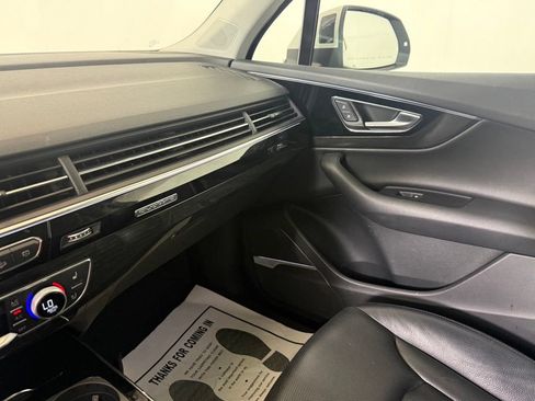 Used 2019 Audi Q7 3.0T Premium Plus w/ Premium Plus Package AWD/4WD image 37