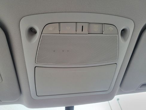 Used 2015 Nissan Rogue S FWD image 37