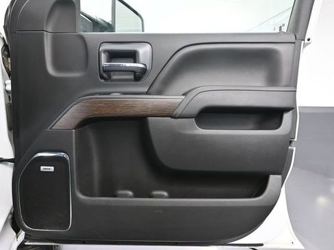 Used 2017 GMC Sierra 2500 Denali AWD/4WD image 46