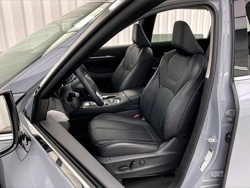 Certified 2025 INFINITI QX60 Sensory w/ Cargo Package image 8