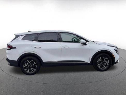 Used 2025 Kia Sportage LX FWD image 16