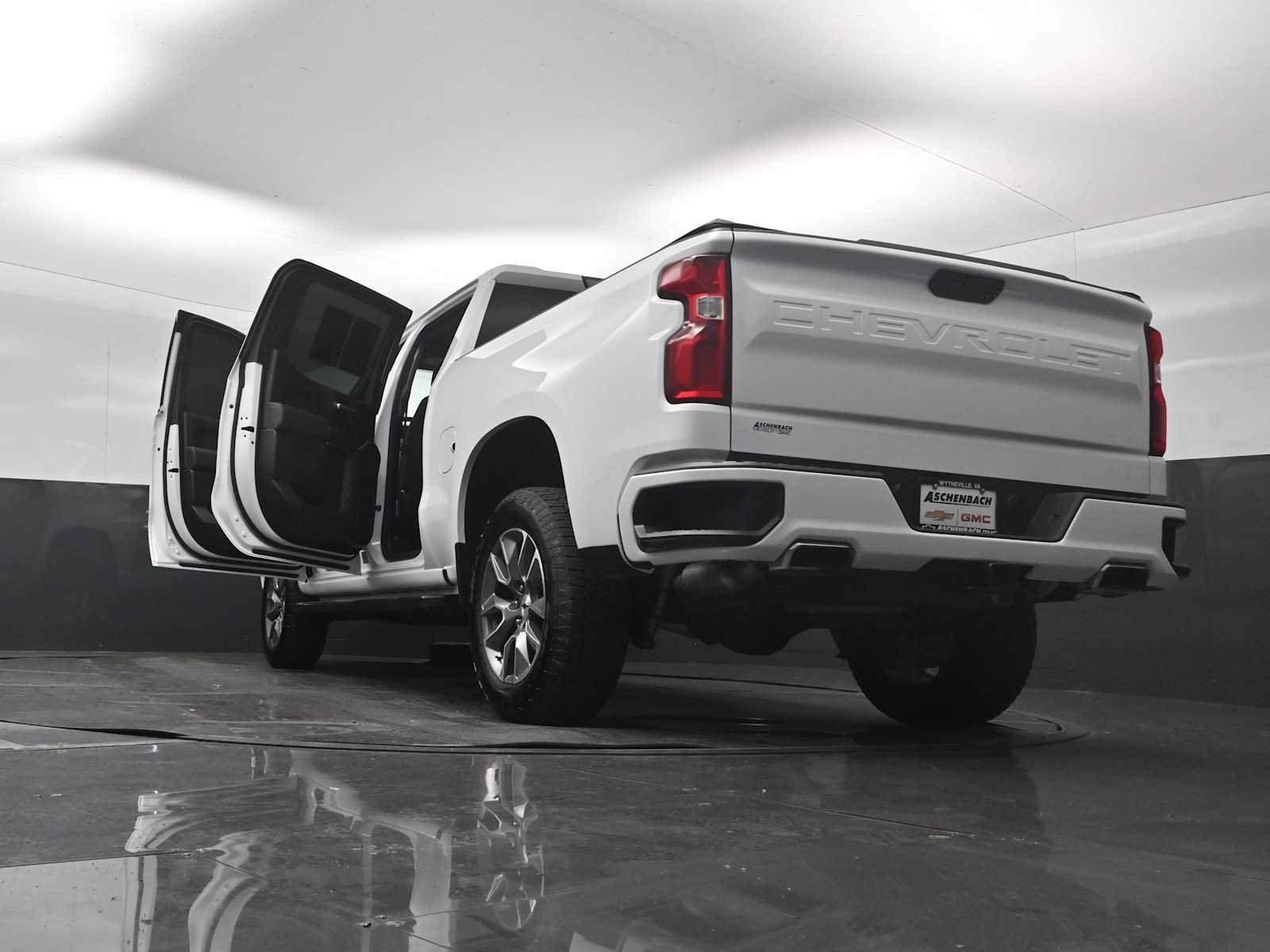 Used 2021 Chevrolet Silverado 1500 RST AWD/4WD image 31