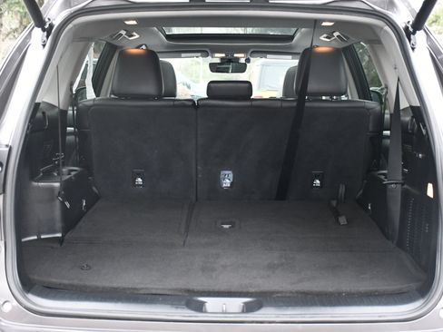 Used 2017 Toyota Highlander Limited Platinum image 19