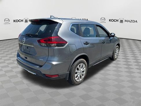 Used 2018 Nissan Rogue S AWD/4WD image 7