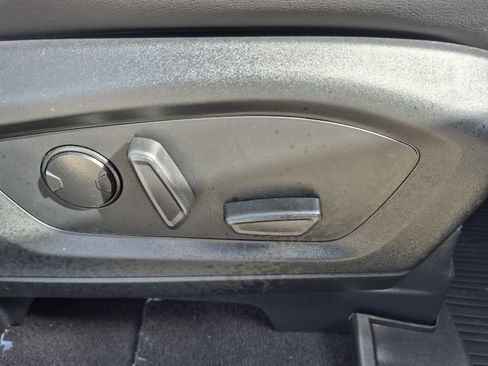 Certified 2023 Ford Explorer XLT w/ Equipment Group 202A image 26