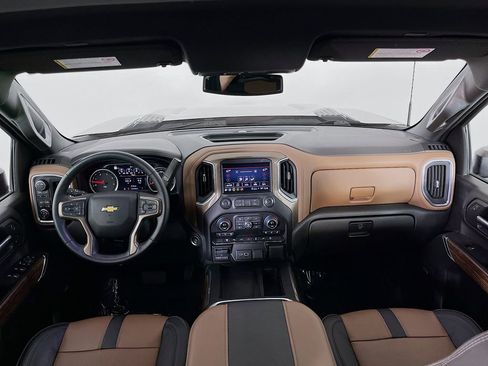 Used 2023 Chevrolet Silverado 2500 High Country AWD/4WD image 12