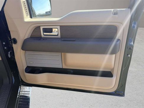 Used 2014 Ford F150 Lariat w/ Equipment Group 502A Luxury image 19