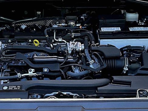 Used 2026 Toyota Corolla Cross L image 29