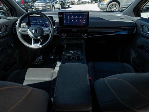 Used 2024 Honda Prologue EX image 32