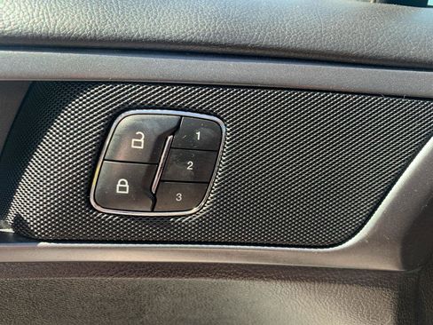 Used 2014 Ford Fusion Energi Titanium FWD image 19