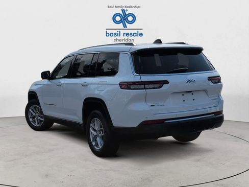 Used 2022 Jeep Grand Cherokee L Laredo w/ Luxury Tech Group I AWD/4WD image 5