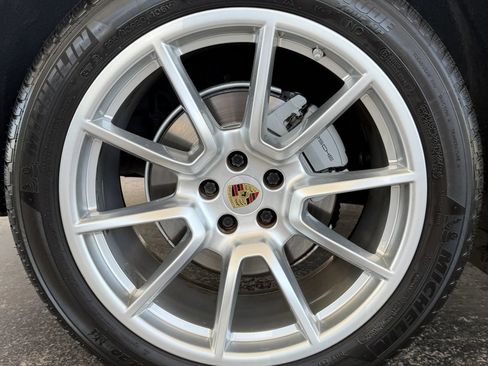 Used 2017 Porsche Macan S AWD/4WD image 15