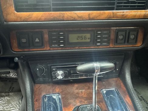 Used 1992 Jaguar XJS V12 Convertible RWD image 26