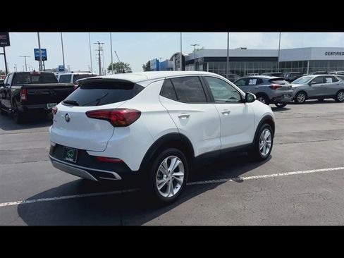 Used 2023 Buick Encore GX Preferred w/ Cold Weather Comfort Package FWD image 8
