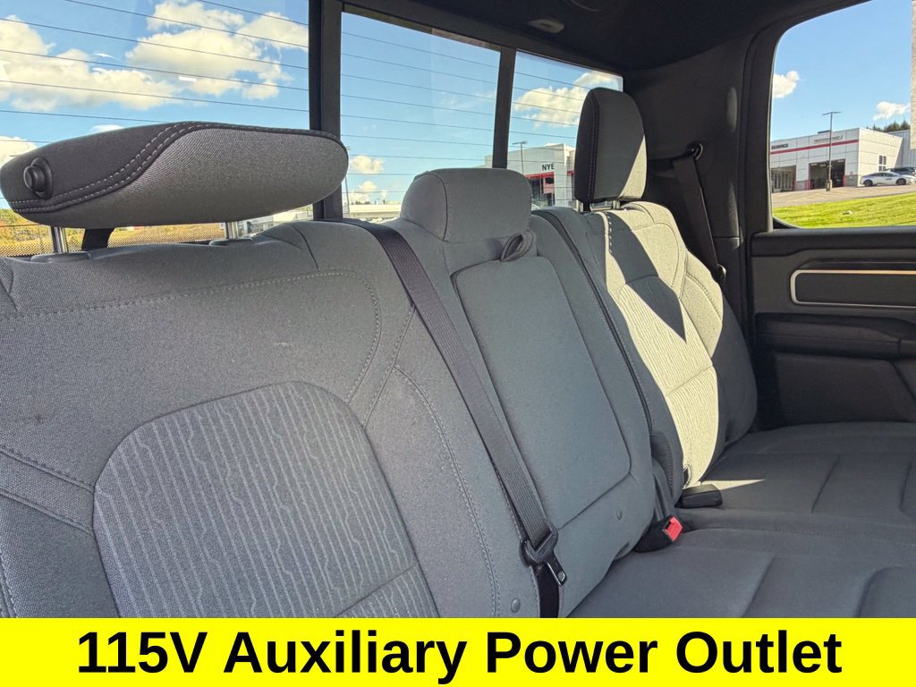 Used 2023 RAM 1500 Big Horn AWD/4WD image 40