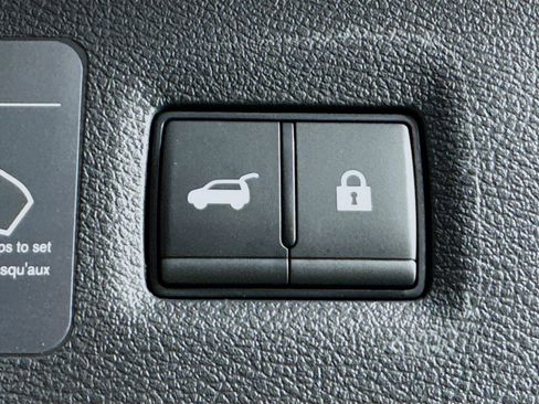 Certified 2025 INFINITI QX55 Essential image 33