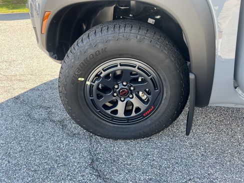New 2025 Nissan Frontier PRO-4X w/ Interior Protection Package image 26