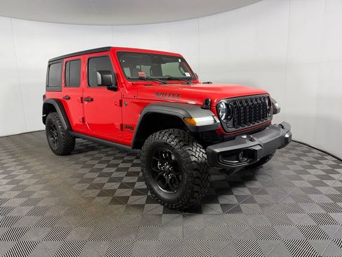 Used 2025 Jeep Wrangler Unlimited Sport AWD/4WD image 4