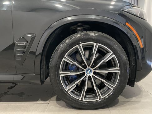 Used 2024 BMW X5 xDrive50e w/ M Sport Package AWD/4WD image 10