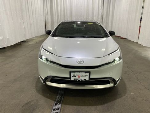 New 2026 Toyota Prius XSE image 8