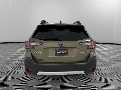 Used 2023 Subaru Outback Limited AWD/4WD image 4