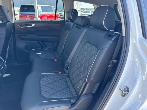 Used 2025 Volkswagen Atlas SEL Premium R-Line AWD/4WD image 12
