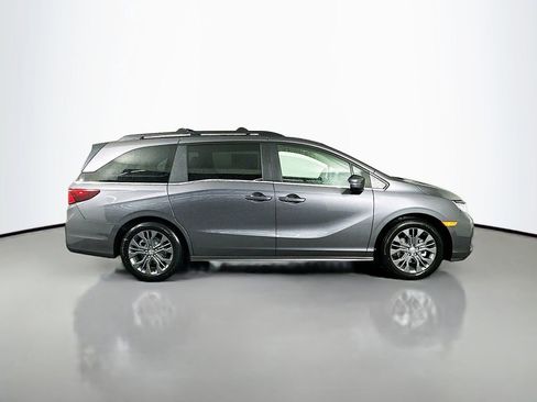 New 2026 Honda Odyssey Touring image 8